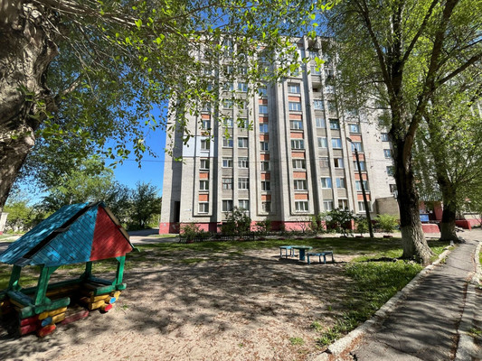 Продам однокомнатную (1-комн.) квартиру, Московский пр-кт, 81к2, Брянск г