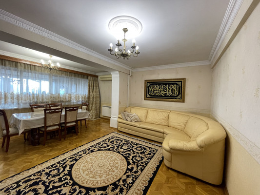 Продам многокомнатную квартиру, Имама Шамиля пр-кт, 4ка, Махачкала г