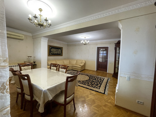 Продам многокомнатную квартиру, Имама Шамиля пр-кт, 4ка, Махачкала г