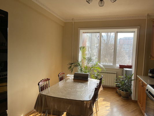 Продам многокомнатную квартиру, Имама Шамиля пр-кт, 4ка, Махачкала г
