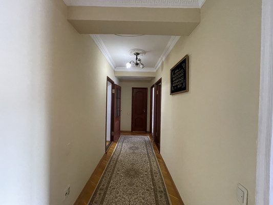 Продам многокомнатную квартиру, Имама Шамиля пр-кт, 4ка, Махачкала г