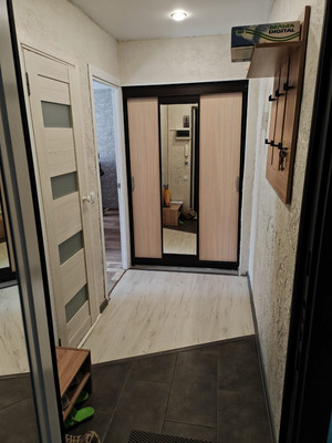 Продам однокомнатную (1-комн.) квартиру, Александра Корсунова пр-кт, 31, Великий Новгород г