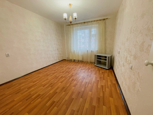 Продам однокомнатную (1-комн.) квартиру, 1-й проезд, 17, Иваново г