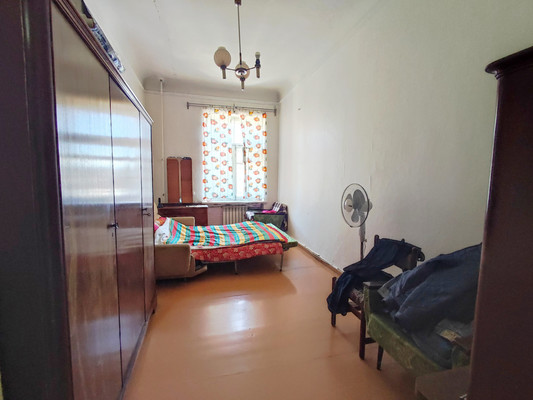 Продам двухкомнатную (2-комн.) квартиру, Фрунзе ул, 43к2, Симферополь г