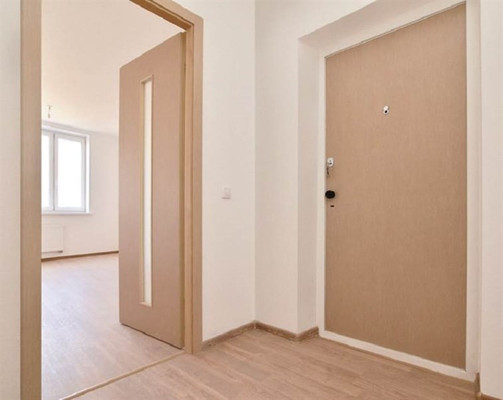 Продам двухкомнатную (2-комн.) квартиру, Репина ул, 77, Екатеринбург г