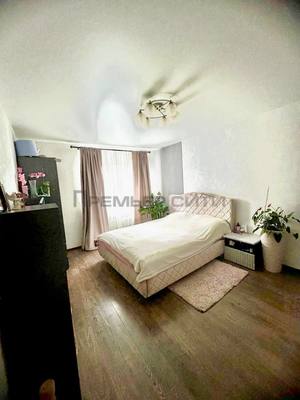 Продам двухкомнатную (2-комн.) квартиру, Георгия Амелина ул, 25, Калуга г