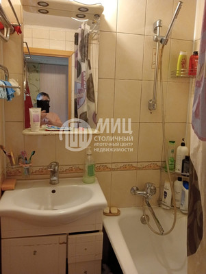 Продам трехкомнатную (3-комн.) квартиру, Пришвина ул, 11, Москва г