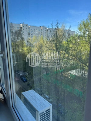 Продам трехкомнатную (3-комн.) квартиру, Пришвина ул, 11, Москва г
