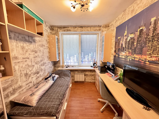 Продам многокомнатную квартиру, 1-я Утиная ул, 28А, Санкт-Петербург г