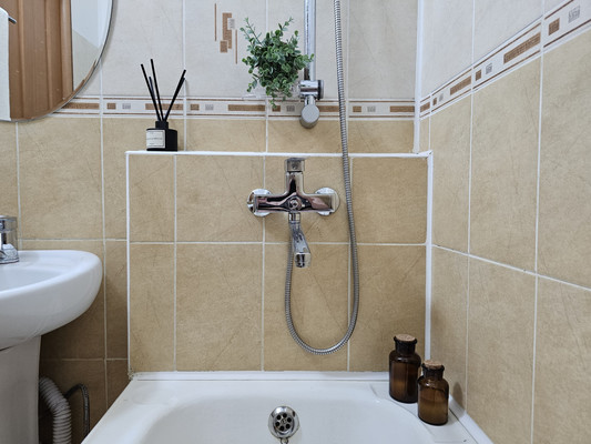 Продам трехкомнатную (3-комн.) квартиру, Садовое Кольцо ул, 1, Кондратово д