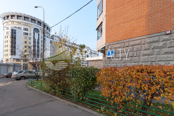 Продам двухкомнатную (2-комн.) квартиру, Островитянова ул, 5к2, Москва г