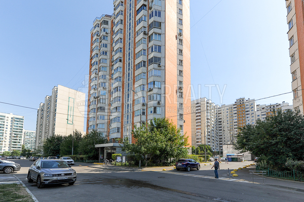 Продам двухкомнатную (2-комн.) квартиру, Островитянова ул, 5к2, Москва г