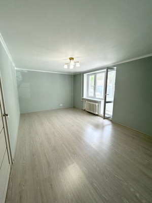 Продам однокомнатную (1-комн.) квартиру, Промышленная ул, 23, Симферополь г