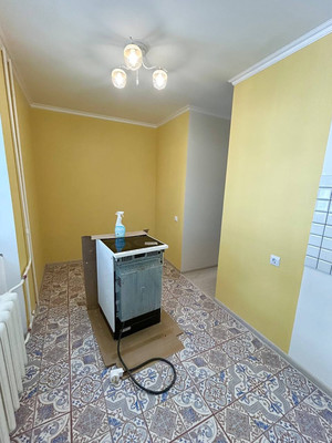 Продам однокомнатную (1-комн.) квартиру, Промышленная ул, 23, Симферополь г