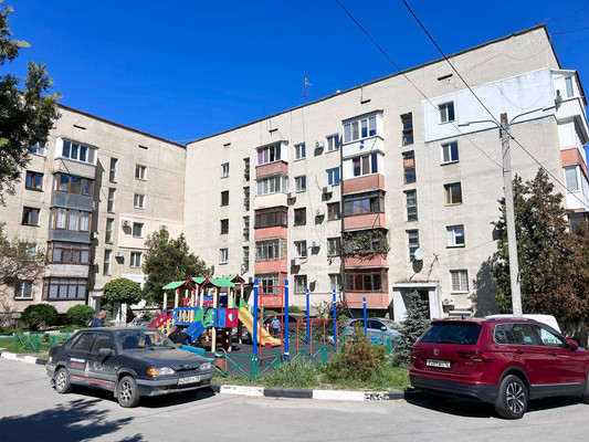 Продам однокомнатную (1-комн.) квартиру, Промышленная ул, 23, Симферополь г