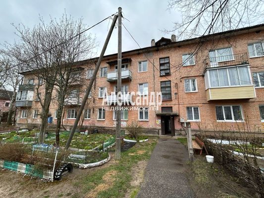 Продам двухкомнатную (2-комн.) квартиру, Гагарина ул, 6, Приозерск г