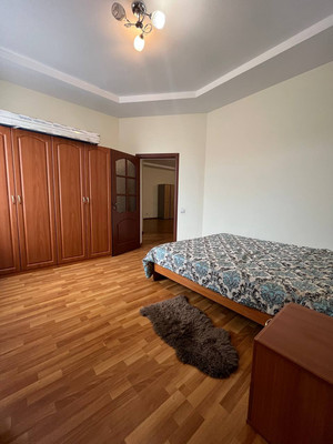 Продам трехкомнатную (3-комн.) квартиру, Лесная ул, 17, Михнево д