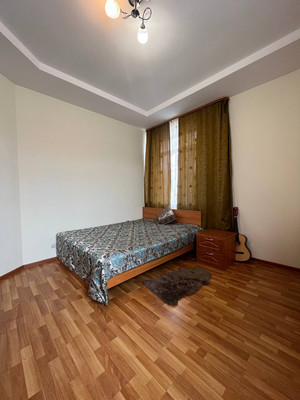 Продам трехкомнатную (3-комн.) квартиру, Лесная ул, 17, Михнево д