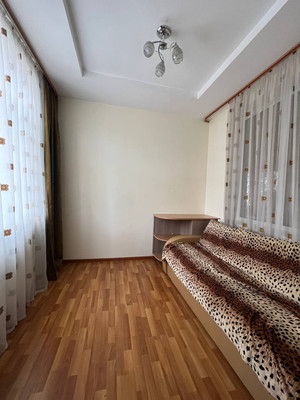 Продам трехкомнатную (3-комн.) квартиру, Лесная ул, 17, Михнево д