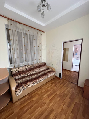 Продам трехкомнатную (3-комн.) квартиру, Лесная ул, 17, Михнево д