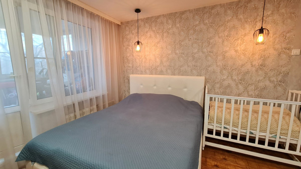 Продам двухкомнатную (2-комн.) квартиру, Энтузиастов ш, 100к4, Москва г