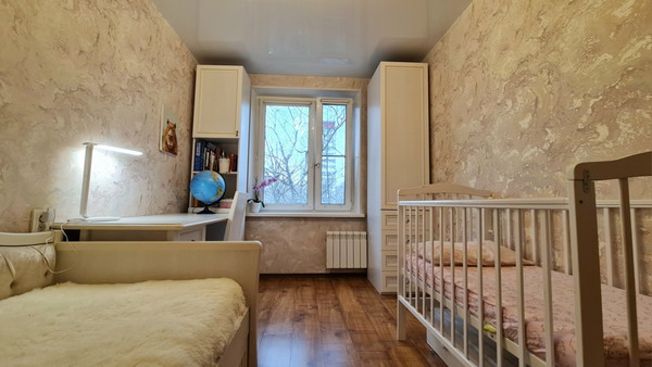 Продам двухкомнатную (2-комн.) квартиру, Энтузиастов ш, 100к4, Москва г