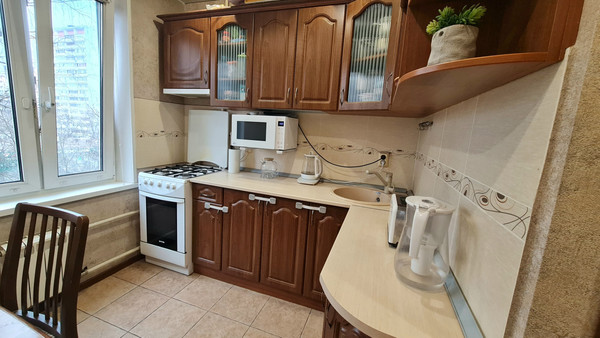 Продам двухкомнатную (2-комн.) квартиру, Энтузиастов ш, 100к4, Москва г
