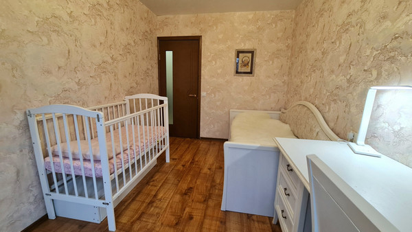 Продам двухкомнатную (2-комн.) квартиру, Энтузиастов ш, 100к4, Москва г