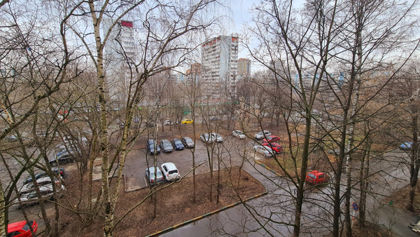 Продам двухкомнатную (2-комн.) квартиру, Энтузиастов ш, 100к4, Москва г