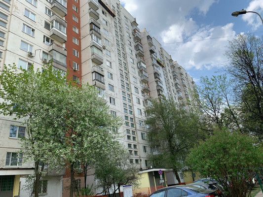 Продам двухкомнатную (2-комн.) квартиру, Генерала Белова ул, 21, Москва г