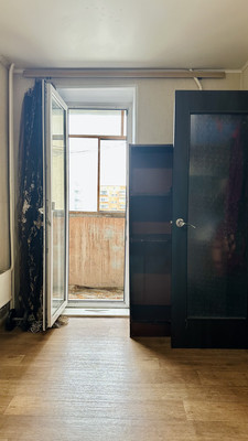 Продам трехкомнатную (3-комн.) квартиру, Молодогвардейцев ул, 35А, Челябинск г