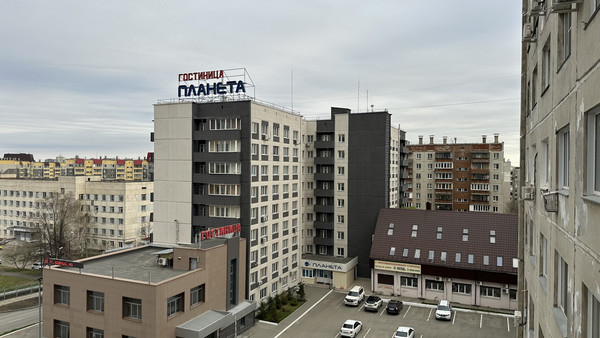 Продам трехкомнатную (3-комн.) квартиру, Молодогвардейцев ул, 35А, Челябинск г