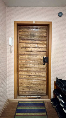 Продам трехкомнатную (3-комн.) квартиру, Молодогвардейцев ул, 35А, Челябинск г