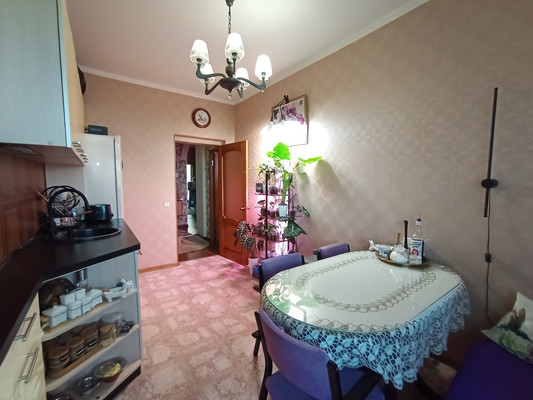 Продам трехкомнатную (3-комн.) квартиру, Ленина ул, 178к1, Анапа г