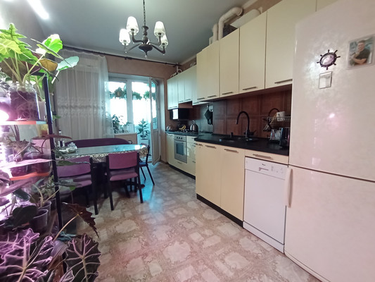 Продам трехкомнатную (3-комн.) квартиру, Ленина ул, 178к1, Анапа г