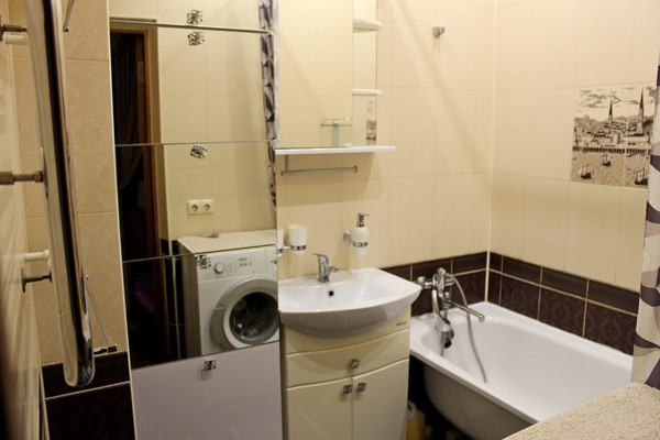 Продам трехкомнатную (3-комн.) квартиру, Ленина ул, 178к1, Анапа г