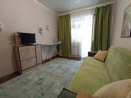 Продам трехкомнатную (3-комн.) квартиру, Ленина ул, 178к1, Анапа г