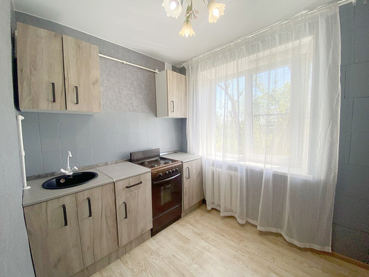 Продам двухкомнатную (2-комн.) квартиру, Коммунистический пр-кт, 21, Ростов-на-Дону г