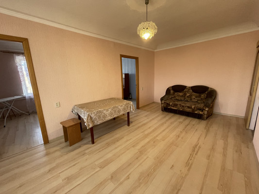 Продам трехкомнатную (3-комн.) квартиру, 2-я Краснодарская ул, 149/4, Ростов-на-Дону г