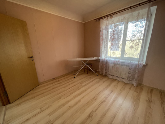 Продам трехкомнатную (3-комн.) квартиру, 2-я Краснодарская ул, 149/4, Ростов-на-Дону г