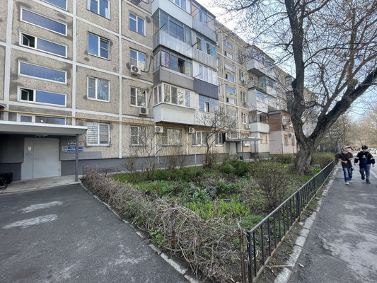 Продам трехкомнатную (3-комн.) квартиру, 2-я Краснодарская ул, 149/4, Ростов-на-Дону г
