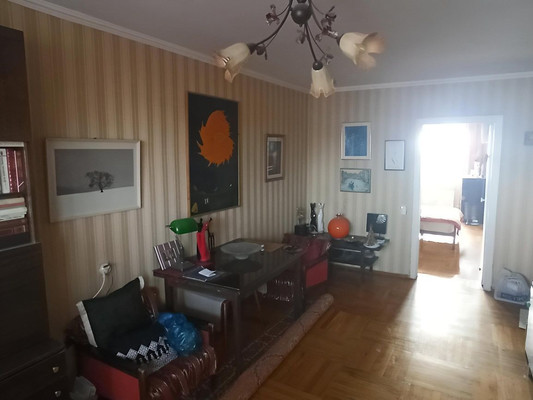 Продам трехкомнатную (3-комн.) квартиру, Коммунистический пр-кт, 34/1, Ростов-на-Дону г