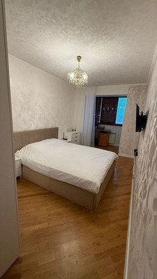 Продам трехкомнатную (3-комн.) квартиру, Таганрогская ул, 126/2, Ростов-на-Дону г