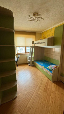 Продам трехкомнатную (3-комн.) квартиру, Таганрогская ул, 126/2, Ростов-на-Дону г