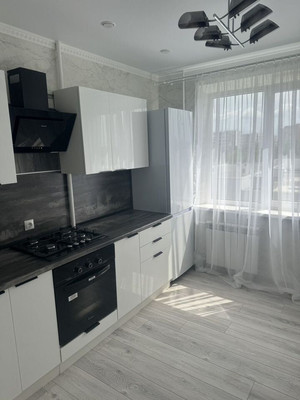 Продам двухкомнатную (2-комн.) квартиру, Комарова б-р, 24, Ростов-на-Дону г