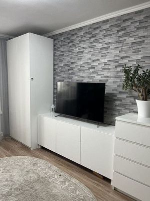Продам двухкомнатную (2-комн.) квартиру, Космонавтов пр-кт, 15, Ростов-на-Дону г