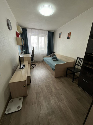 Продам двухкомнатную (2-комн.) квартиру, Космонавтов пр-кт, 15, Ростов-на-Дону г