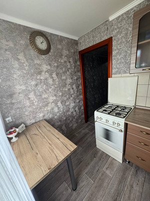 Продам двухкомнатную (2-комн.) квартиру, Строителей пр-кт, 13, Волгодонск г