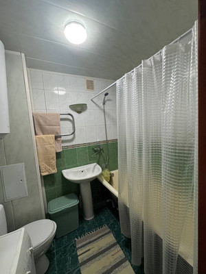 Продам двухкомнатную (2-комн.) квартиру, Строителей пр-кт, 13, Волгодонск г
