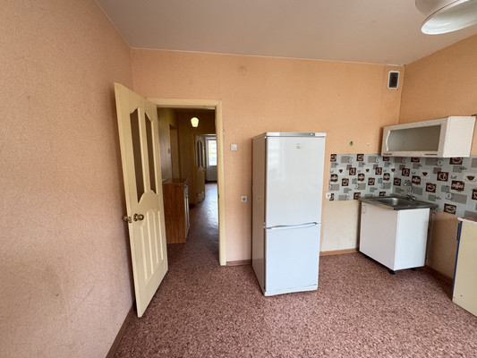 Продам однокомнатную (1-комн.) квартиру, Флотская ул, 32, Брянск г